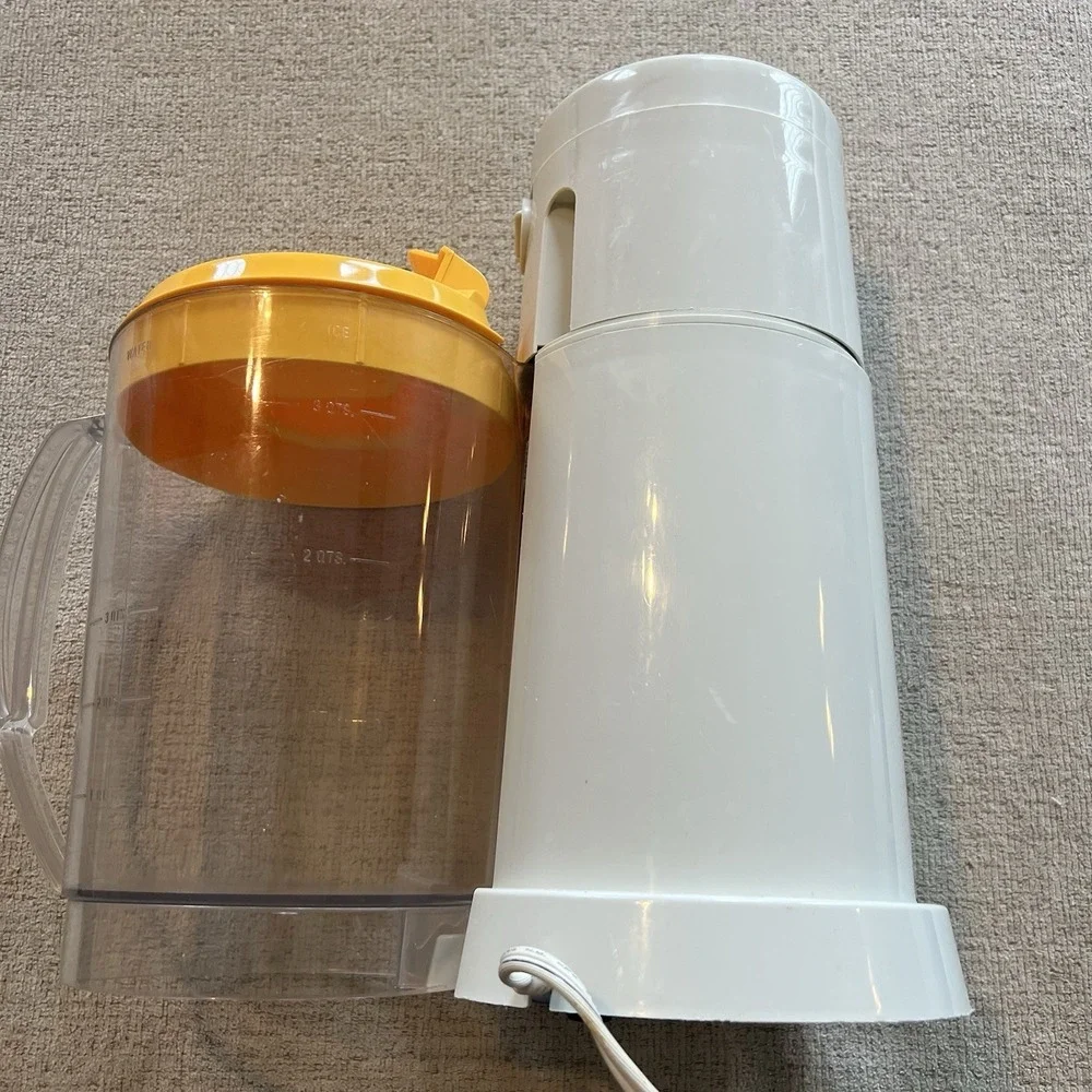 The Iced Tea Pot By Mr. Coffee Model TM3.5 3 Quart Yellow Tested Works Pitcher